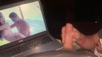 Swallowing meat and watching porn so hottt